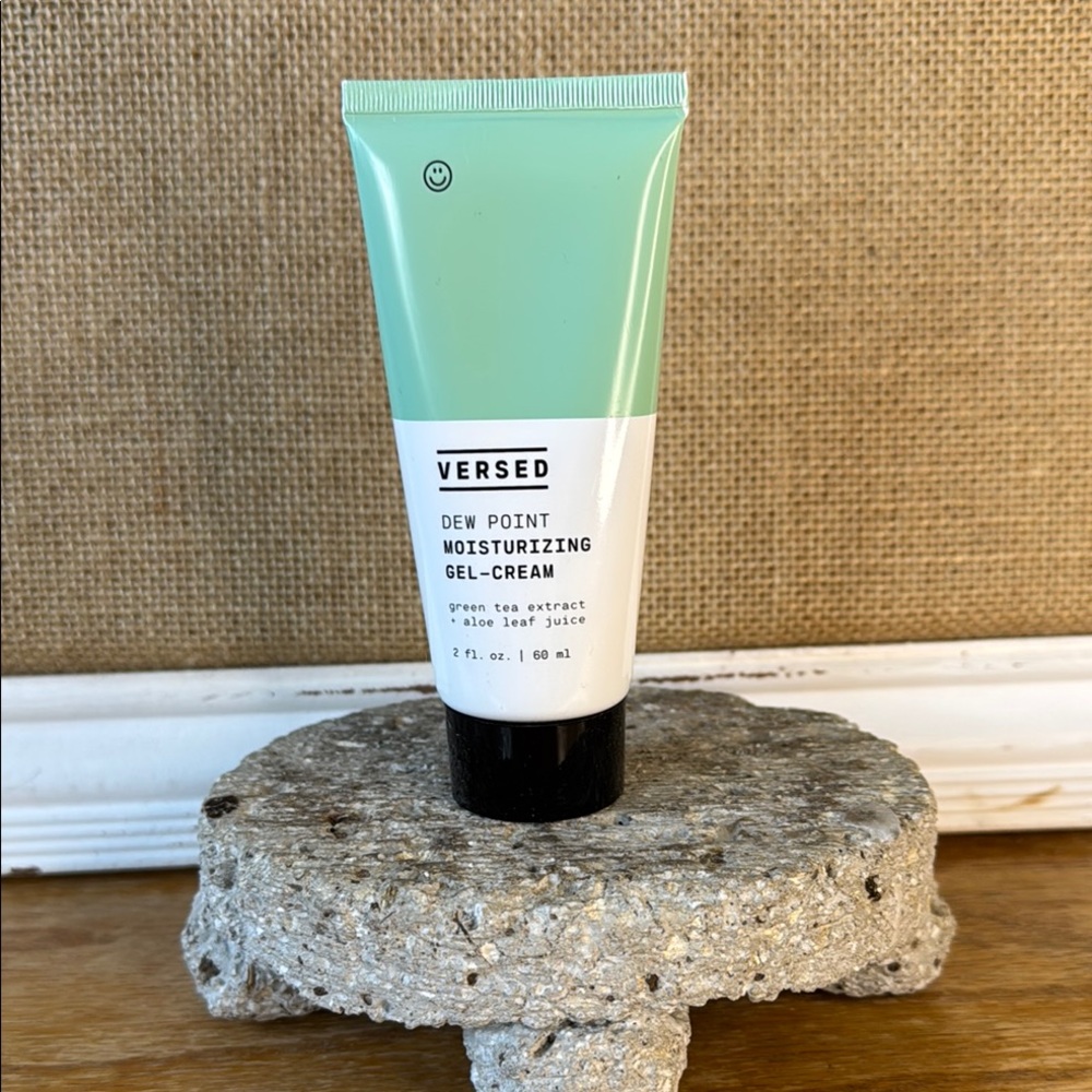 Versed Dew‎ Point Moisturizing Gel-Cream